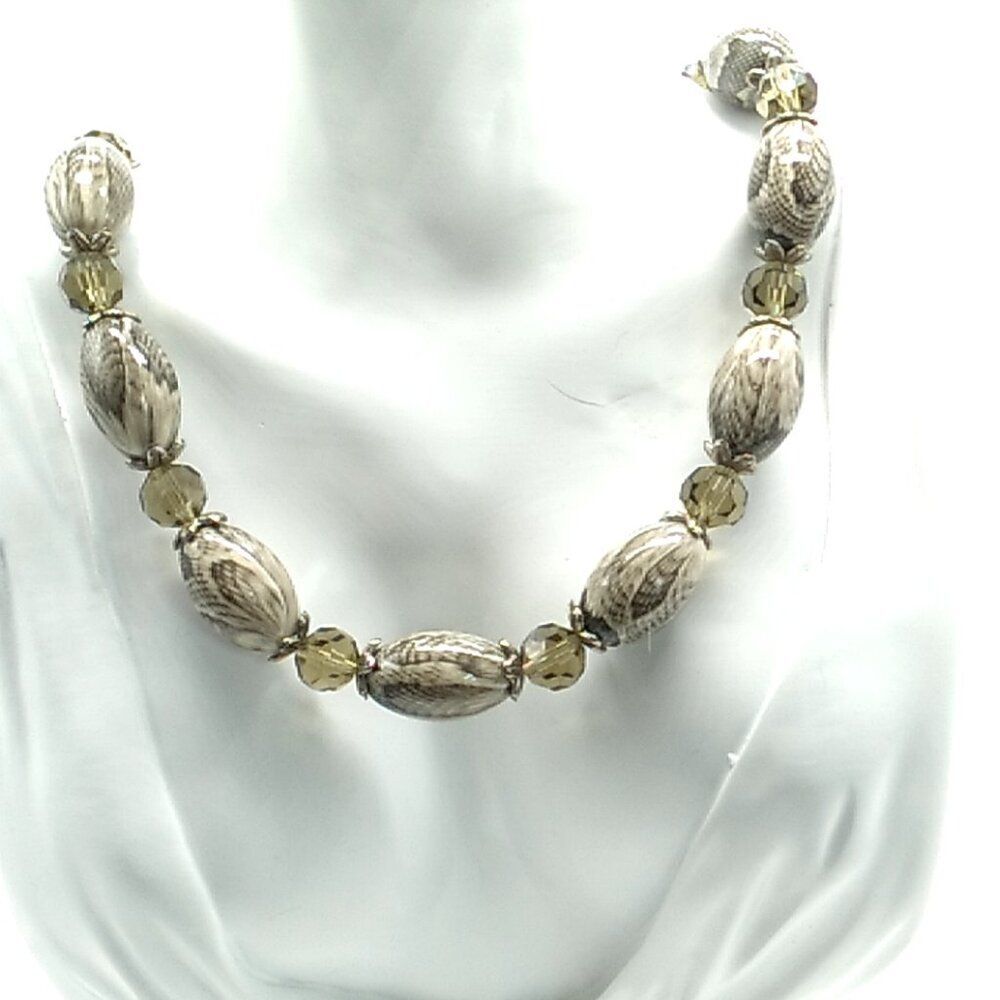 Patterned Chunky Necklace Gray & White with Smoky Bead Spacers